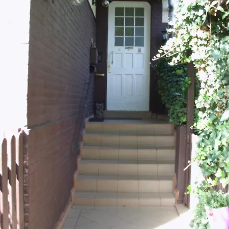 Lovely 2 Et Inkl Parkplatz Nach Verfuegbarkeit Homestay